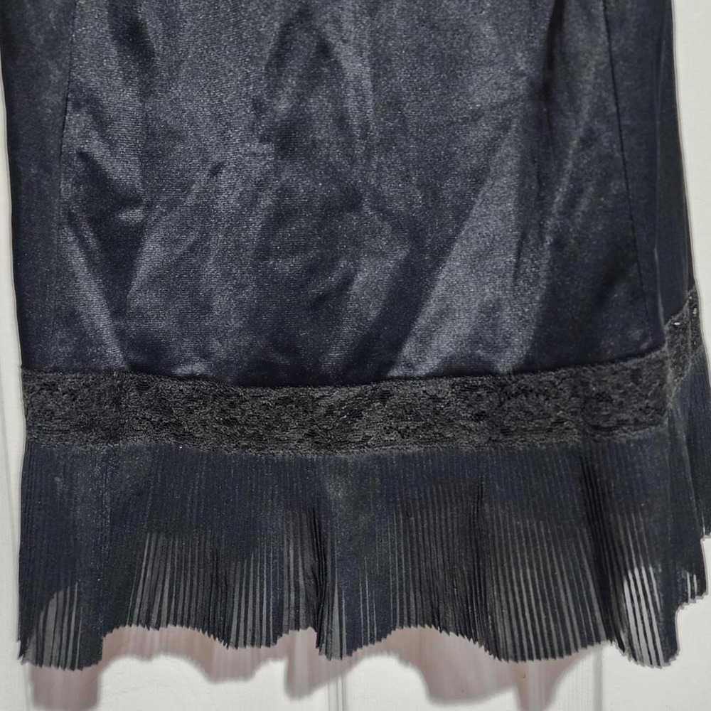 Vintage Black Lace Ruffle Slip - Picture 5 of 7